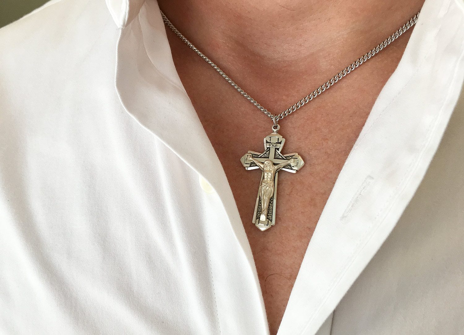Men's Sterling Silver Pointed Edge Crucifix Pendant